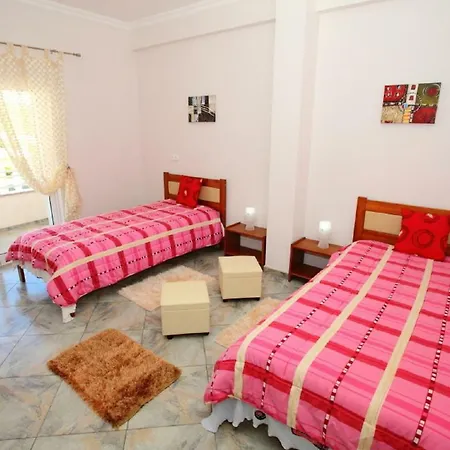 Βίλα Vivenda Luz - Jacuzzi & Swimming Pool Αλμπουφέιρα